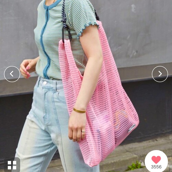 NWOT - JAPAN 🇯🇵 Trendy Summer tote bag shoulder bag from Outdoor Products - Picture 2 of 5